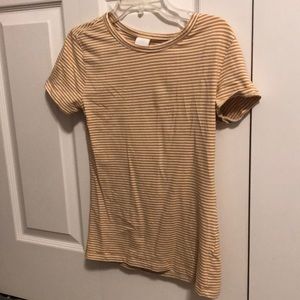 yellow with white stripe basic tee